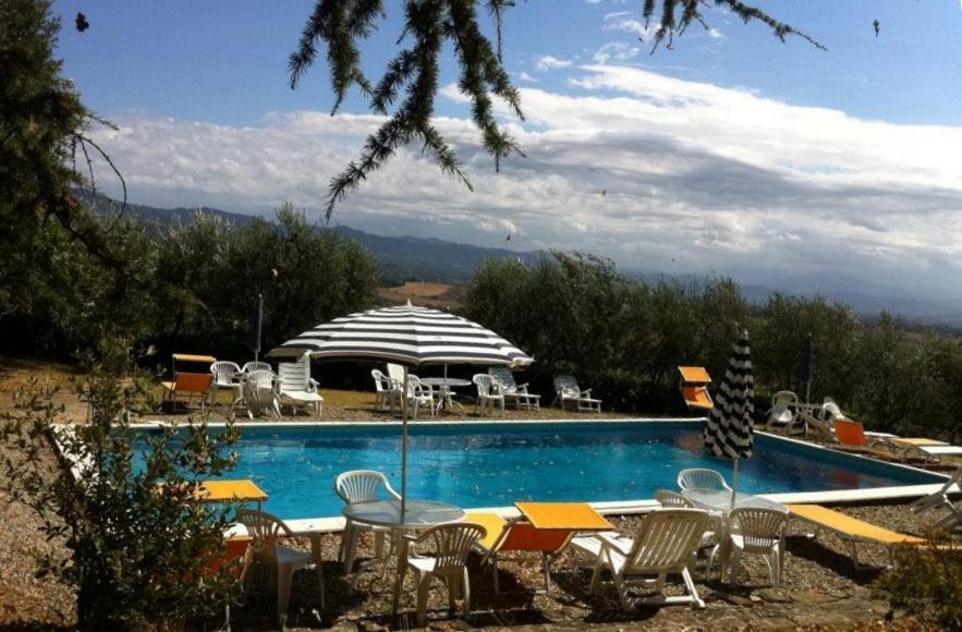 Agriturismo Il Palazzaccio Villa Galliano Екстериор снимка